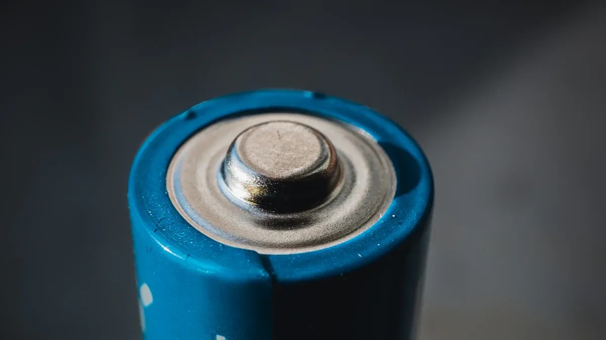 Discussion on the development trend of cylindrical 18650 lithium-ion batteries in electric vehicles